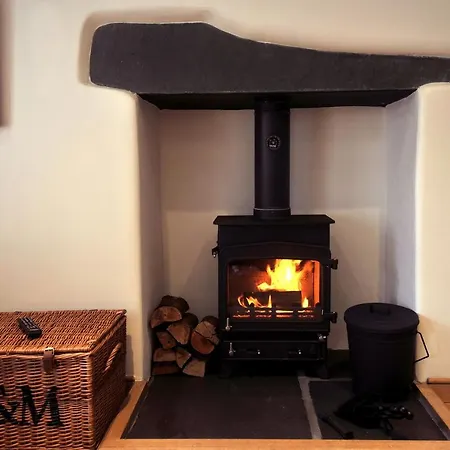 Ferienhaus No3 The Forge, Riverside In *